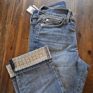 NYD Capri pant with Lift X Tuck Technology